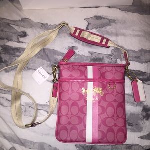 NWT Coach Signature Pink Swingpack Crossbody